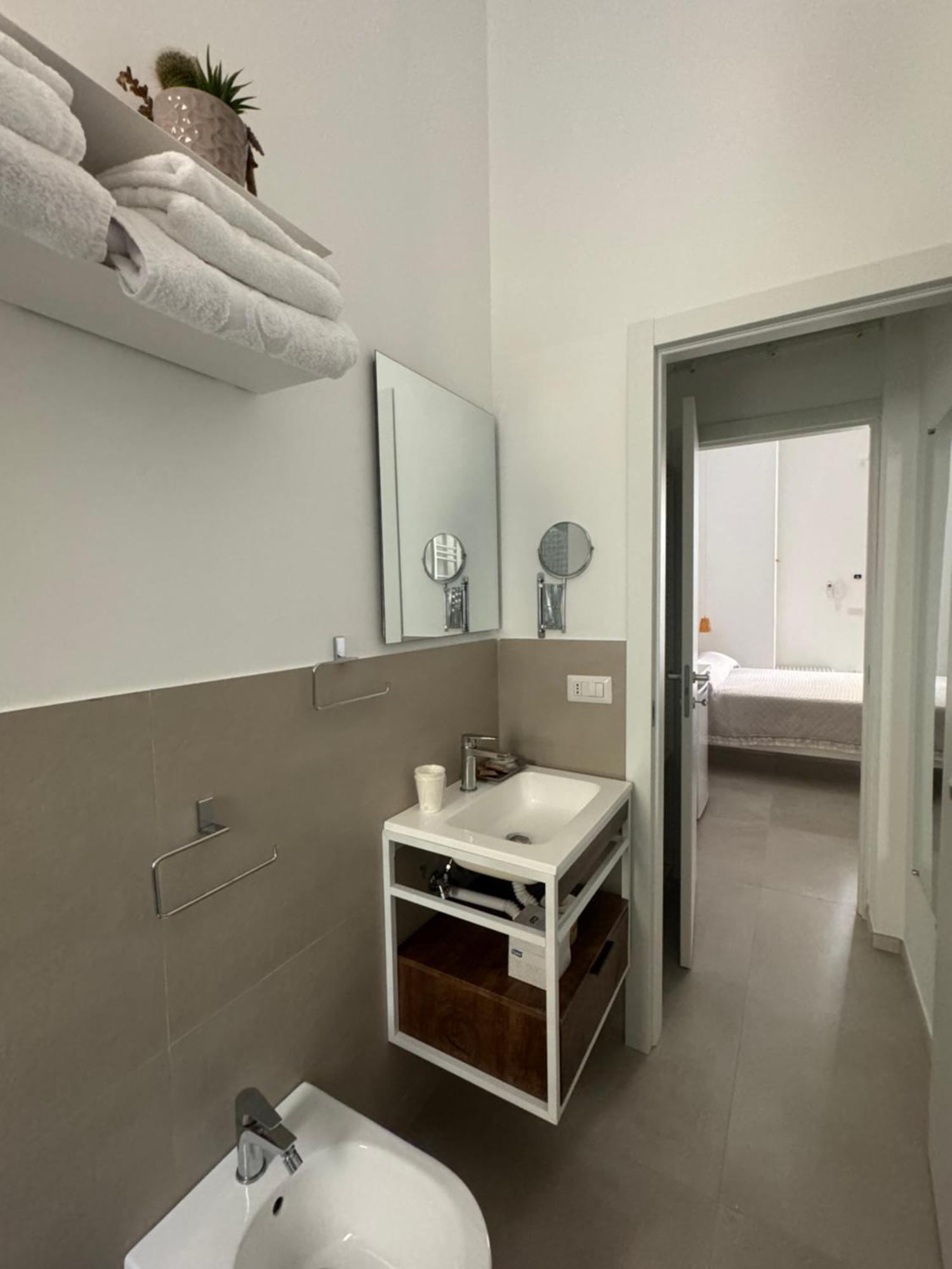Zefiro Suites เลชเช ภายนอก รูปภาพ