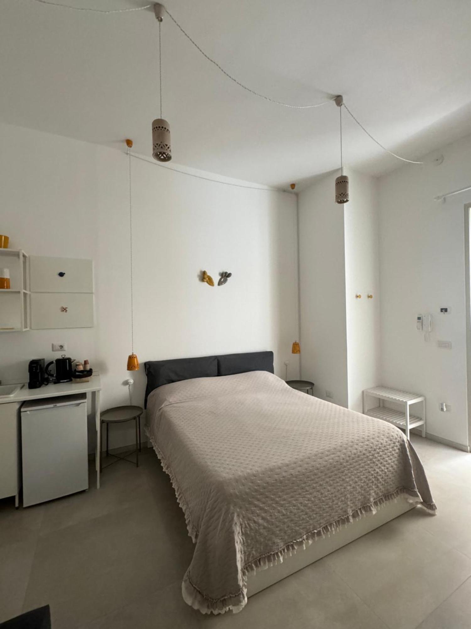Zefiro Suites เลชเช ภายนอก รูปภาพ